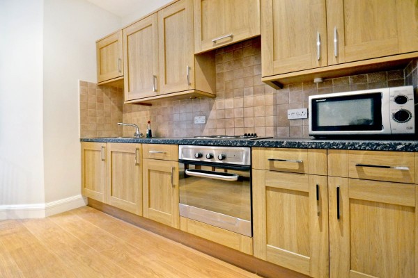 Barons Court Road, West Kensington, London - Photo 2